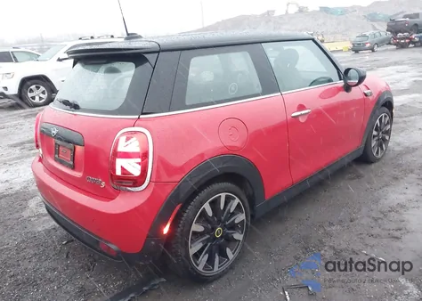 2024 Mini Se Hardtop Cooper from USA, damaged, VIN WMW13DJ06R2V89247